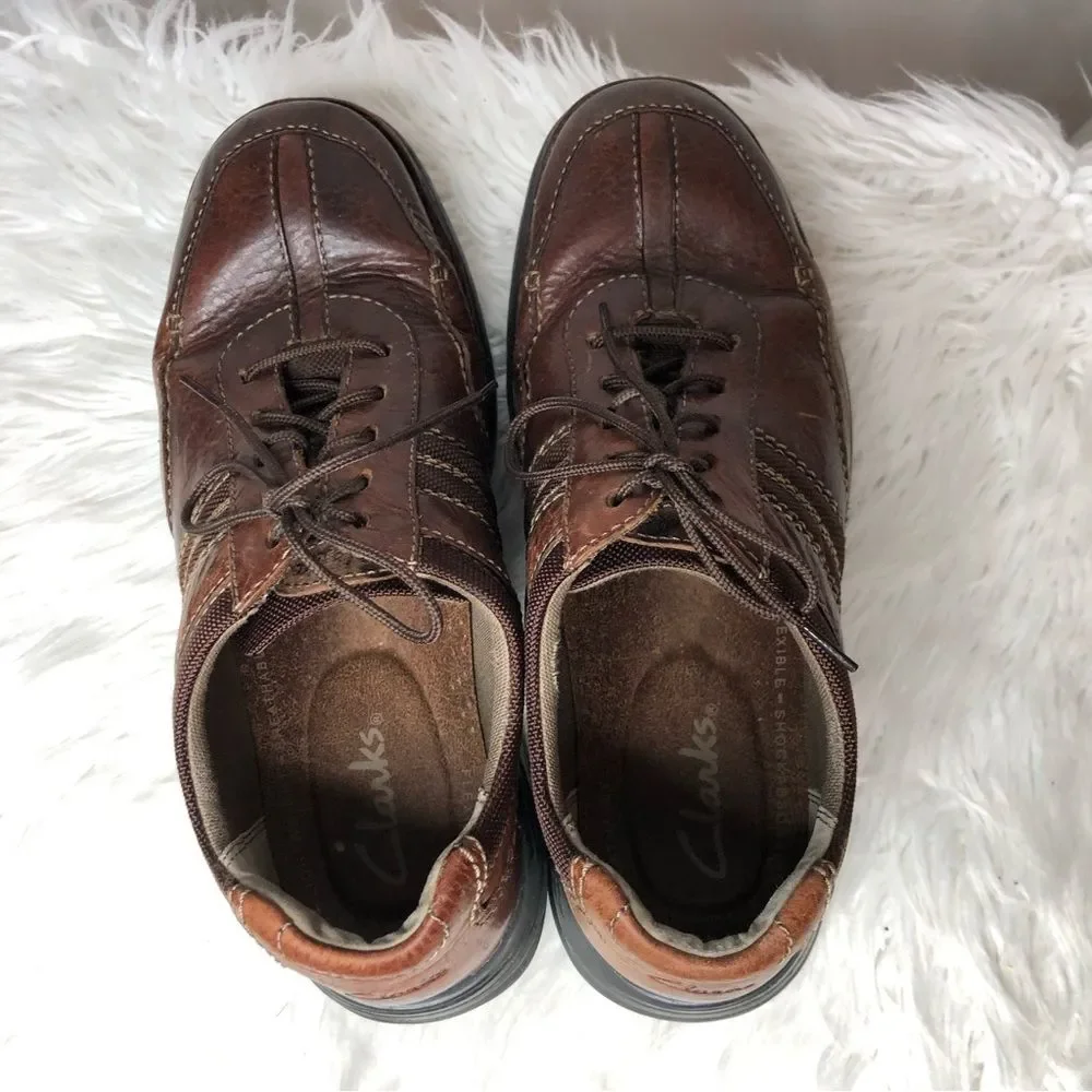 Men's Clarks Oxfords Shoes Brown Leather Lightweight Laced Size 9.5M 82469